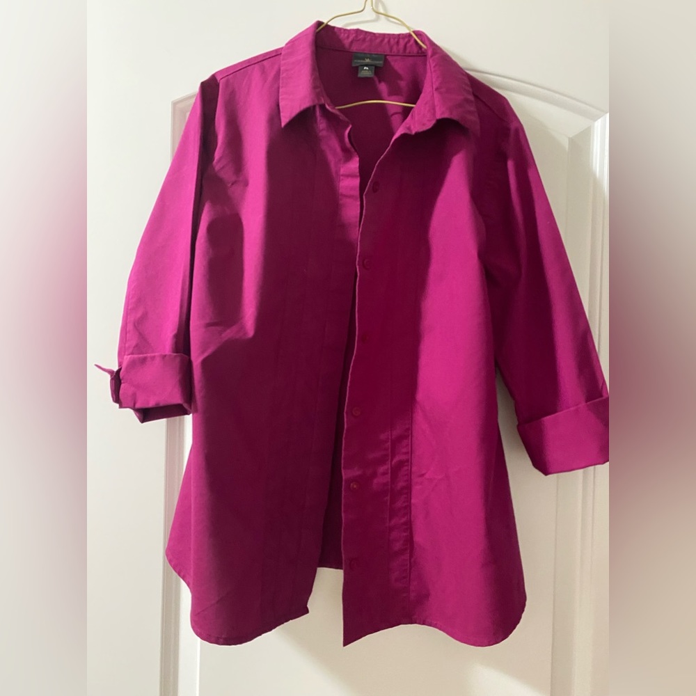 3/4  sleeve button down shirt